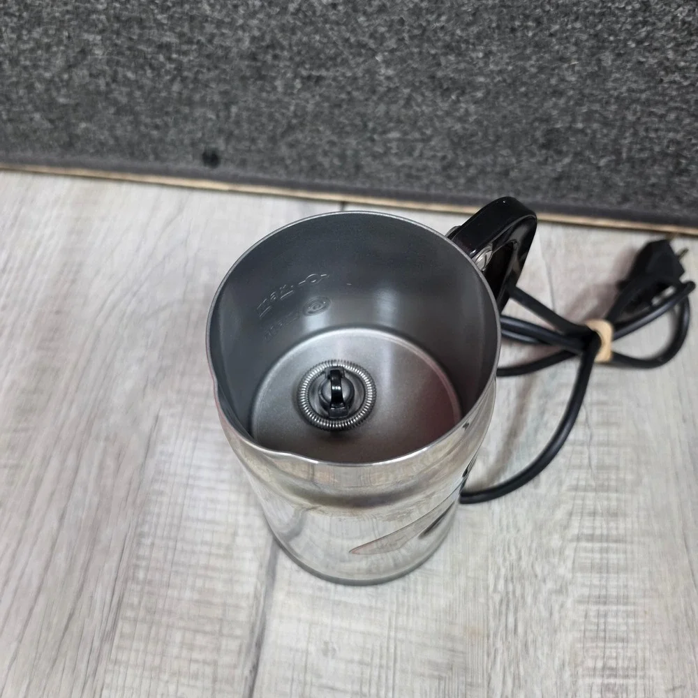 Nespresso Aeroccino 3 Milk Frother Chrome Silver Electric 3192 Warmer Coffee